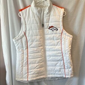 NWT Women’s Denver Broncos vest XL